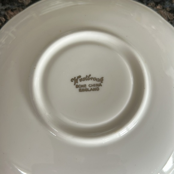 WESTBROOK BONE CHINA ENGLAND TEA CUP - Picture 4 of 6